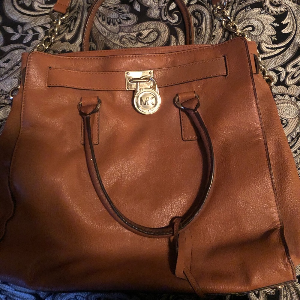 Gently Used Michael Kors Hamilton Bag